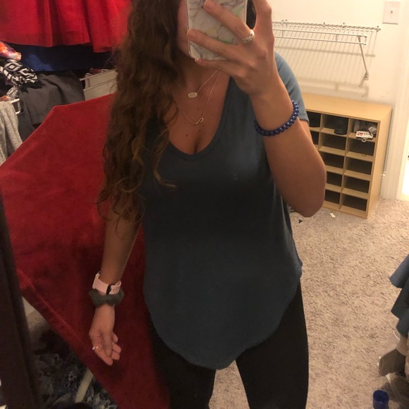 Charlotte Russe v neck shirts - Picture 1 of 5